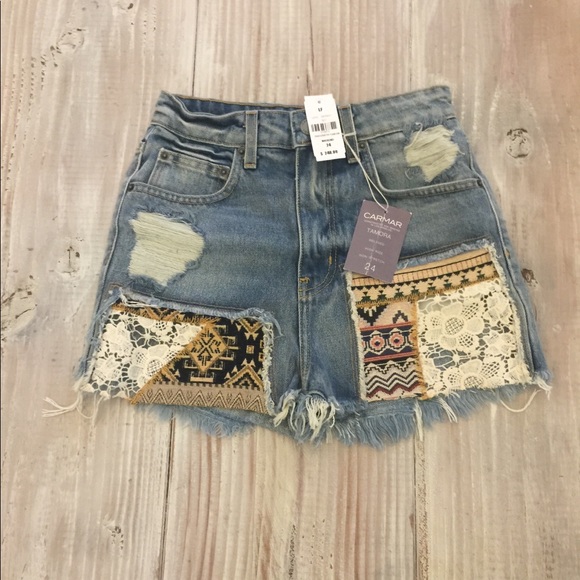 New! HOST PICK LF destroyed high waist Tamora NWT - Picture 3 of 5